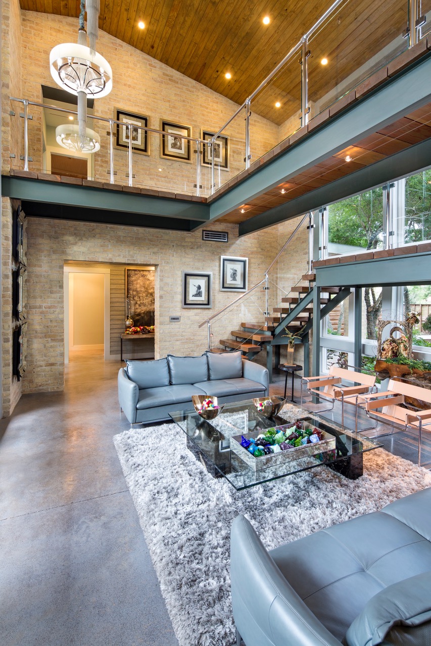 Rustic Manor dining area